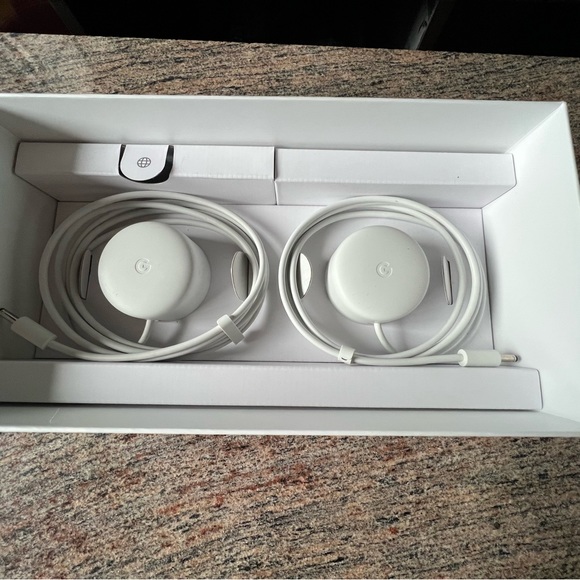 SOLD Google Nest WIFI: 1 router & 1 point (WIFI extender & speaker) - Picture 3 of 3